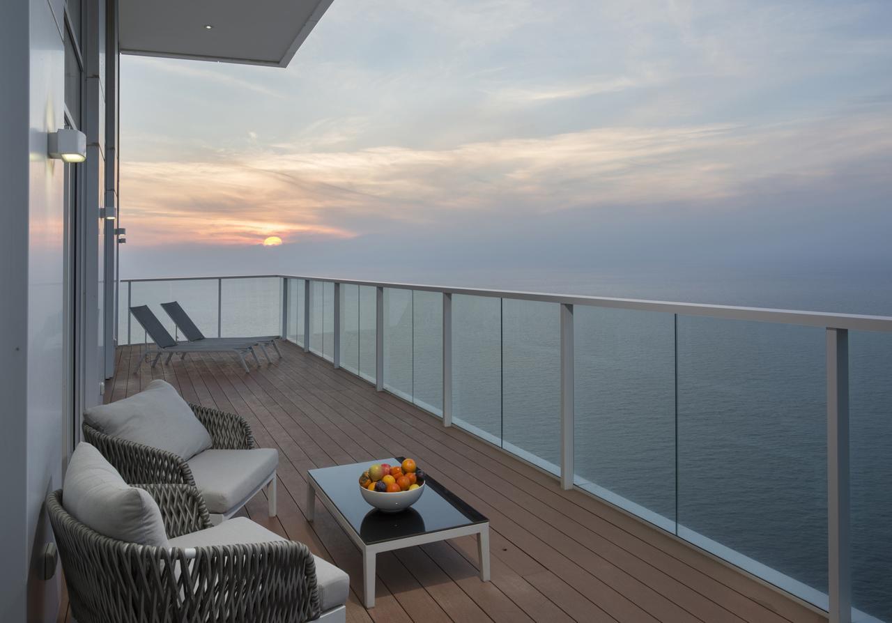 Island Luxurious Suites Hotel And Spa Netanya Exterior foto