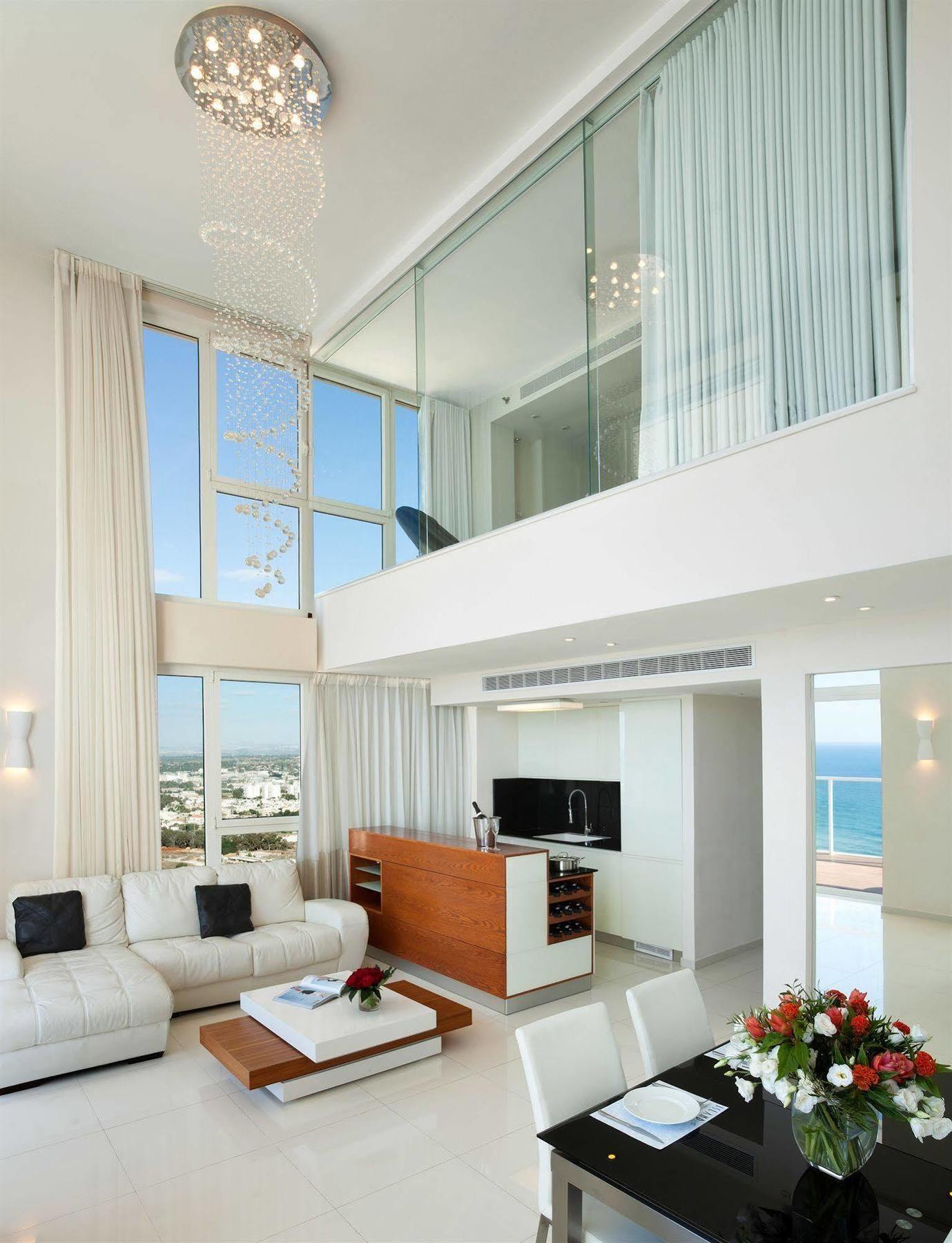 Island Luxurious Suites Hotel And Spa Netanya Exterior foto
